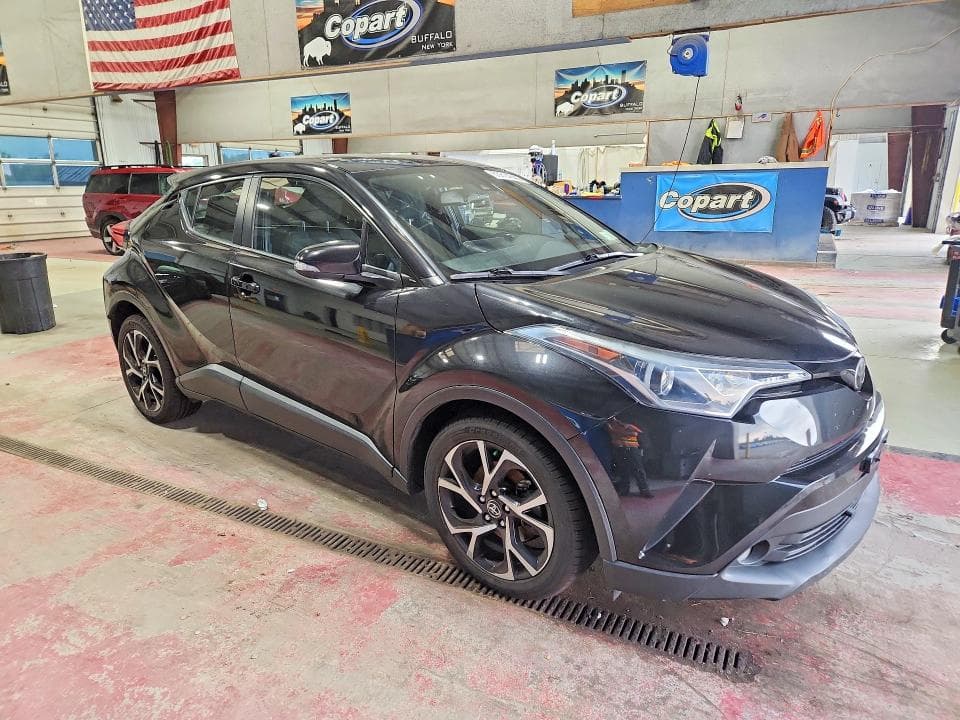 2018 TOYOTA C-HR XLE PREMIUM 4