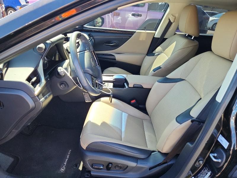 2020 LEXUS ES 300H 7
