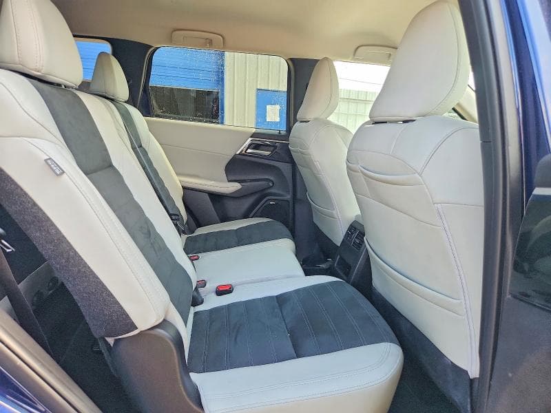 2025 MITSUBISHI OUTLANDER SE 11