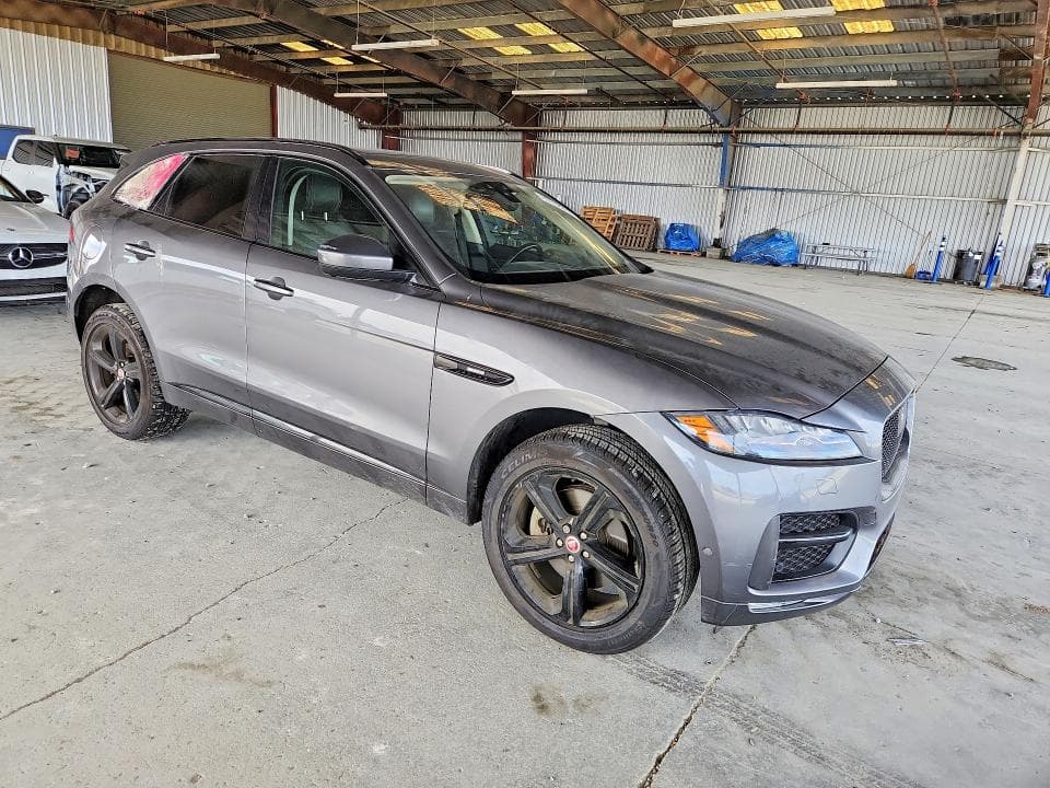 2018 JAGUAR F-PACE R - SPORT 4