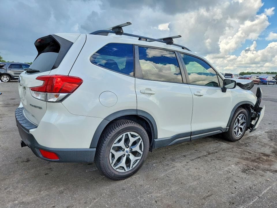 2019 SUBARU FORESTER PREMIUM 3