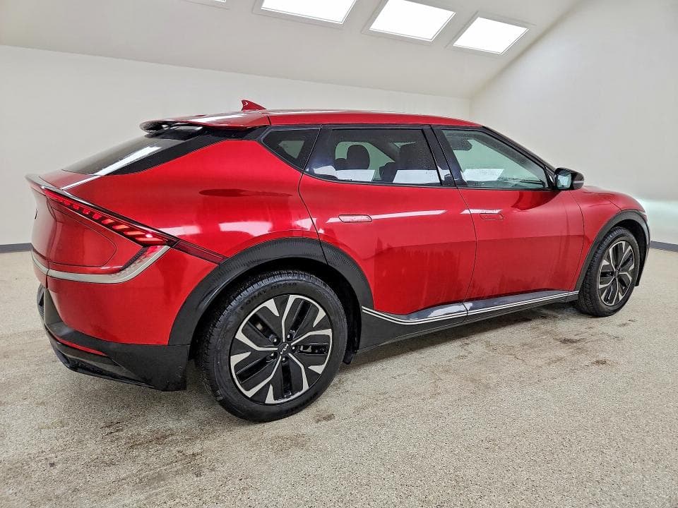 2023 KIA EV6 WIND 3