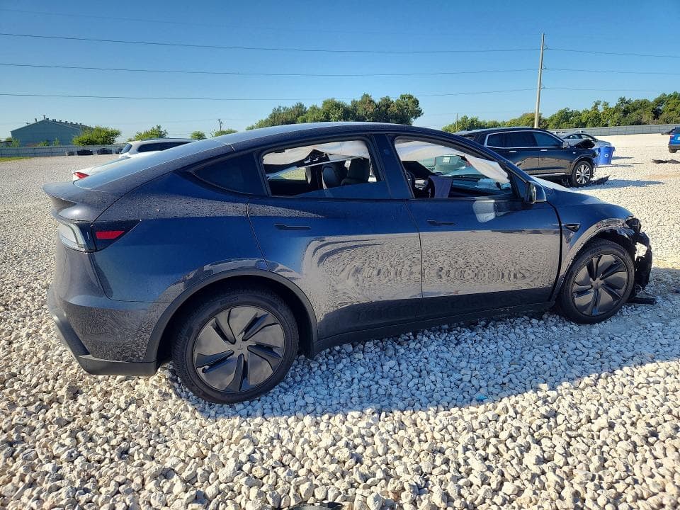 2026 TESLA MODEL Y 3
