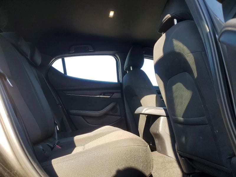 2022 MAZDA 3 SELECT 10