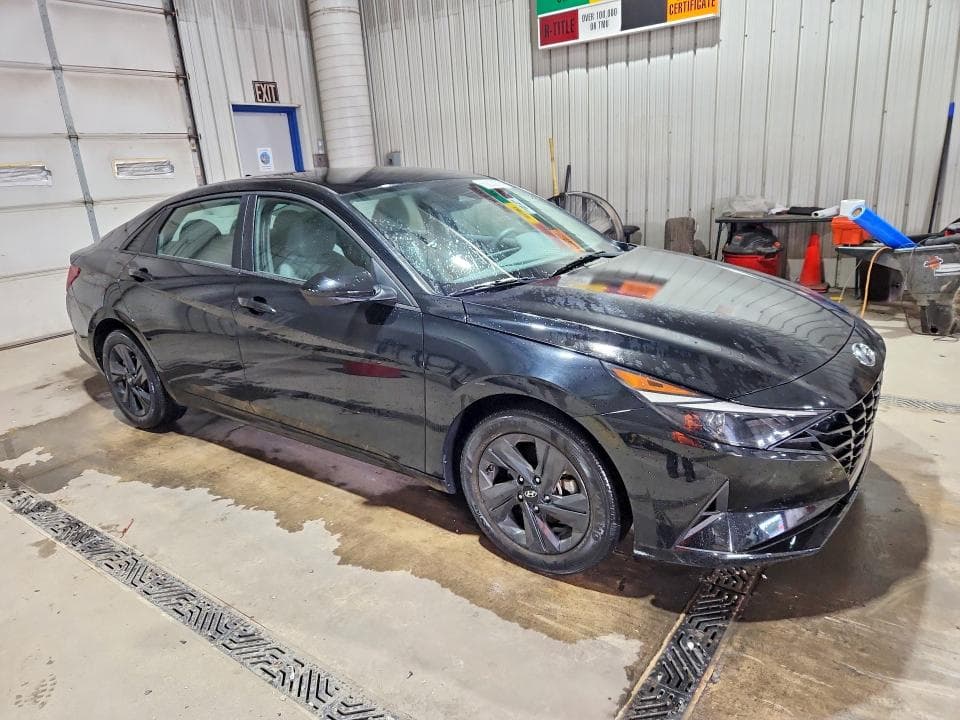 2022 HYUNDAI ELANTRA SEL 4