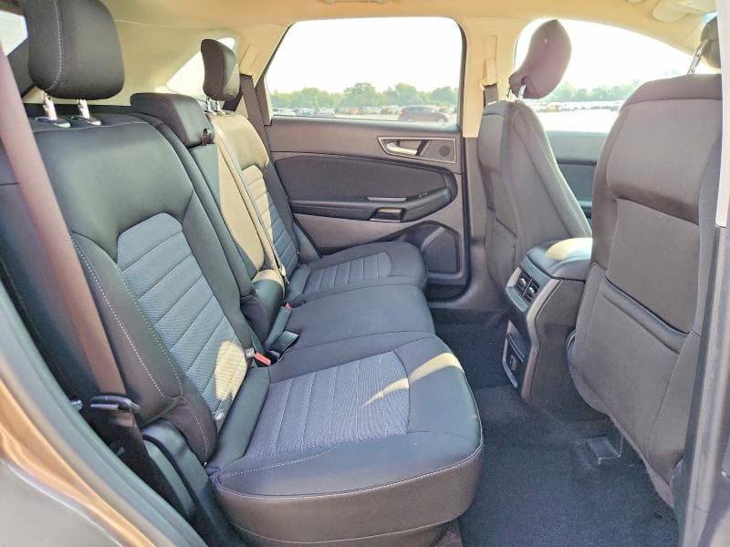 2019 FORD EDGE SE 11
