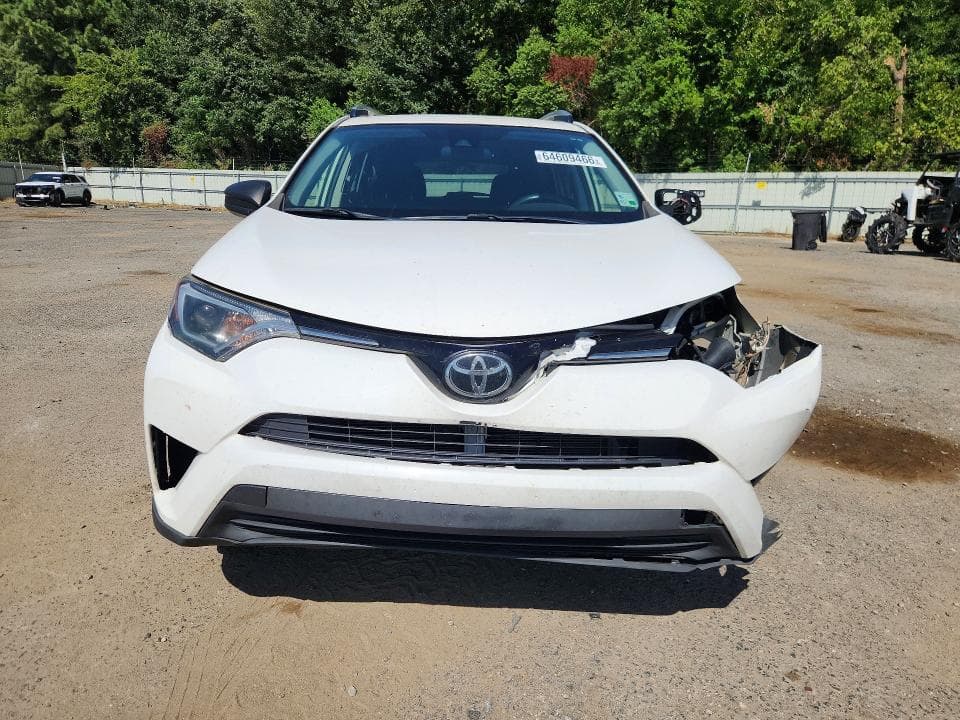 2017 TOYOTA RAV4 LE 5