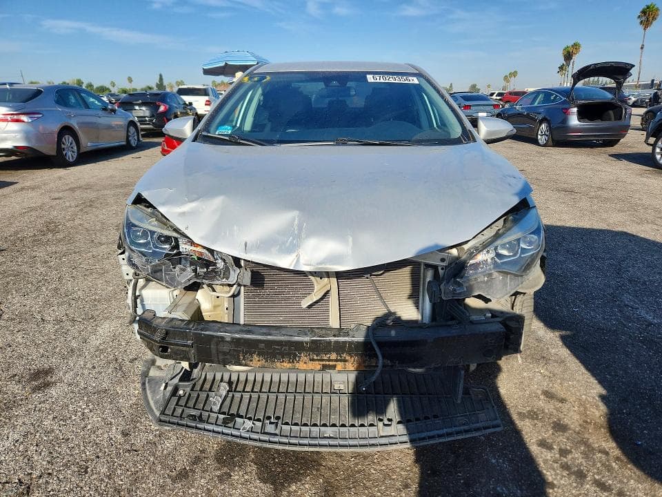2019 TOYOTA COROLLA SE 5