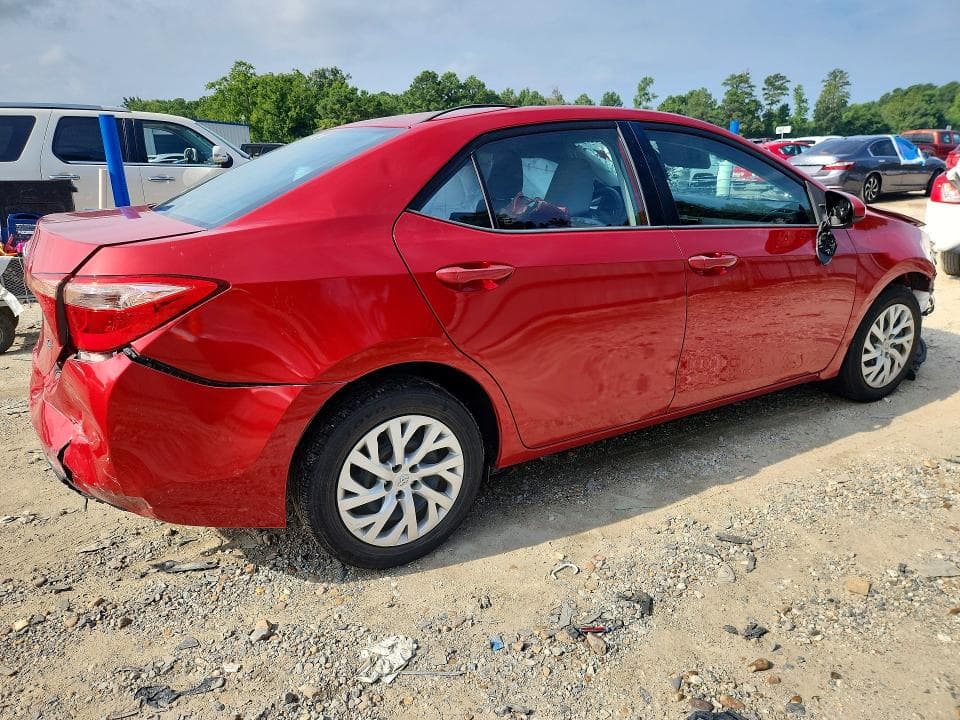 2017 TOYOTA COROLLA LE 3