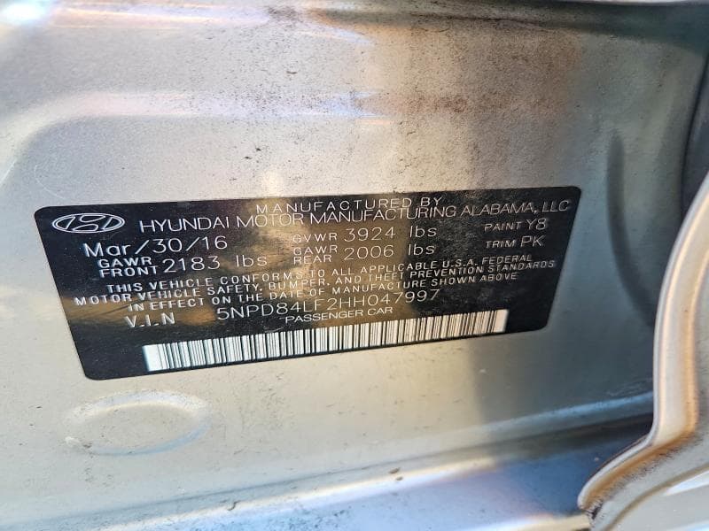 2017 HYUNDAI ELANTRA LIMITED 12
