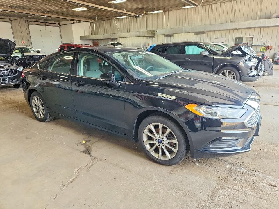 2017 FORD FUSION SE 4