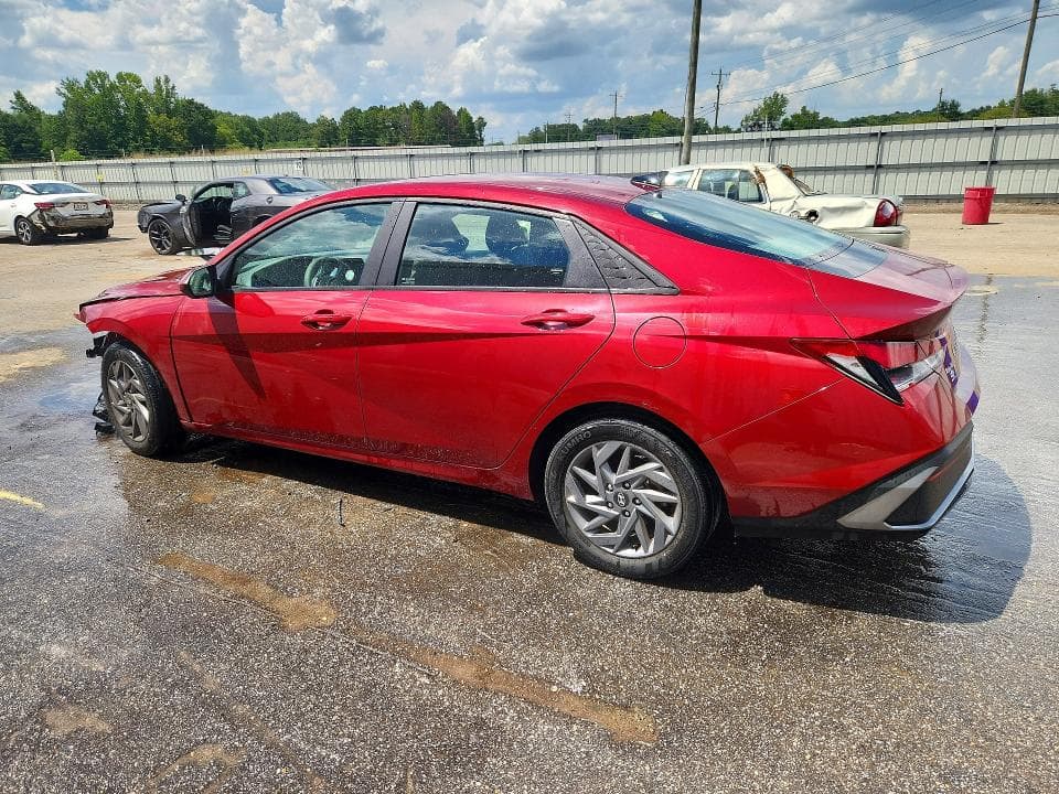 2024 HYUNDAI ELANTRA SEL 2