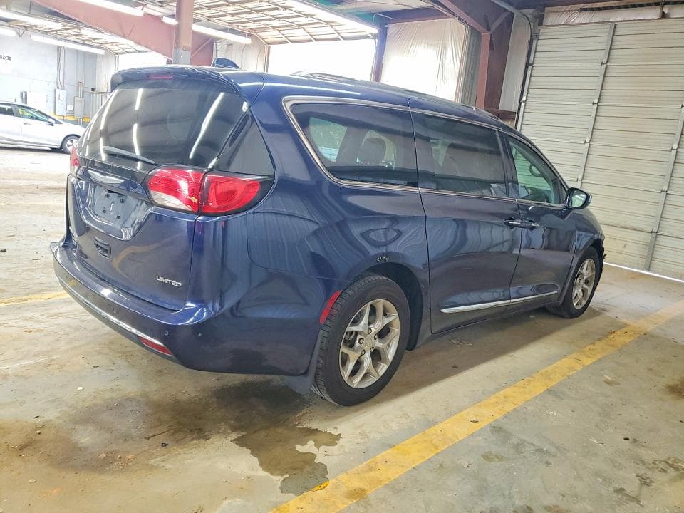 2017 CHRYSLER PACIFICA LIMITED 3