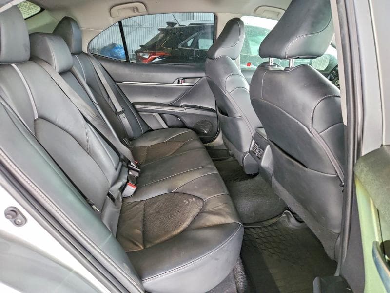 2020 TOYOTA CAMRY XSE 10