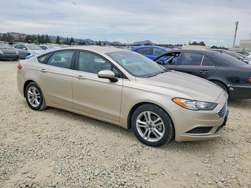 2018 FORD FUSION SE 4