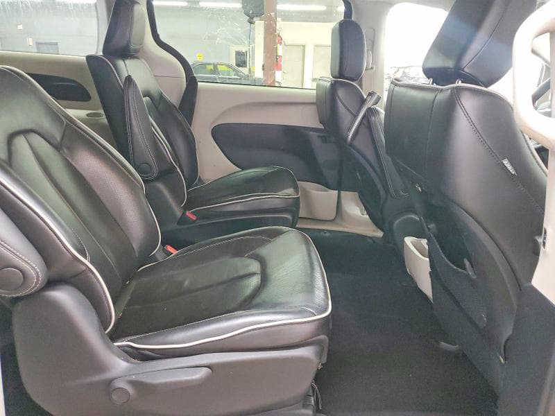 2023 CHRYSLER PACIFICA HYBRID LIMITED 11