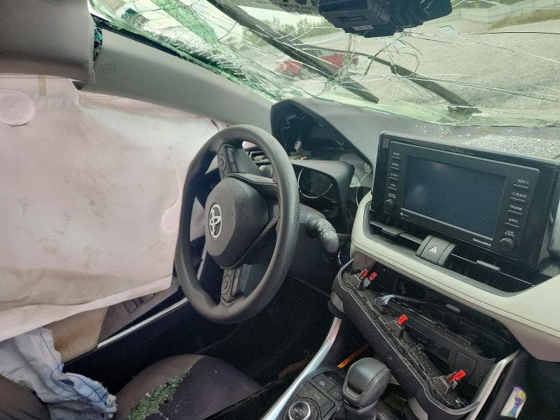 2020 TOYOTA RAV4 HYBRID XLE 9