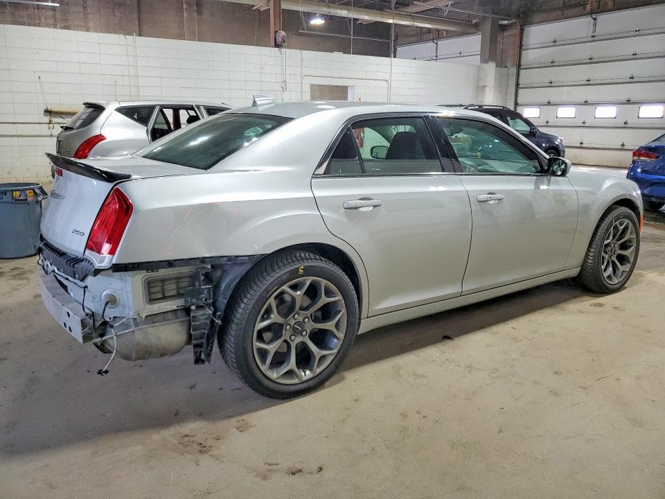 2019 CHRYSLER 300 TOURING 3