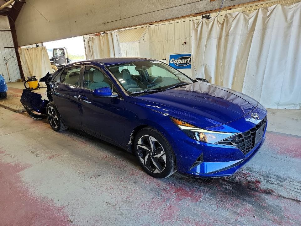 2023 HYUNDAI ELANTRA SEL 4