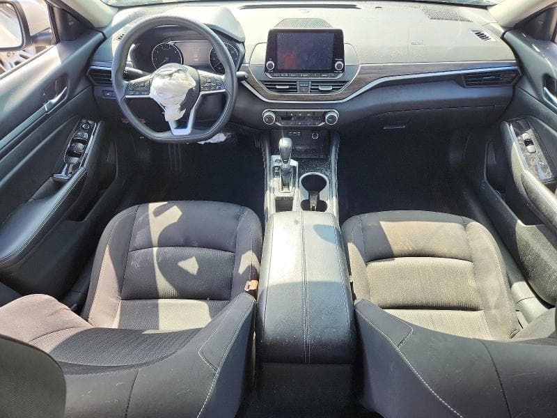 2023 NISSAN ALTIMA SV 8