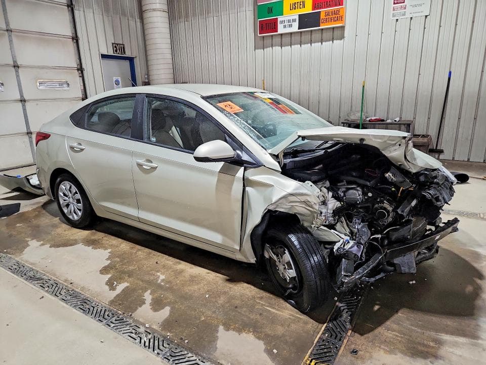 2019 HYUNDAI ACCENT SE 4