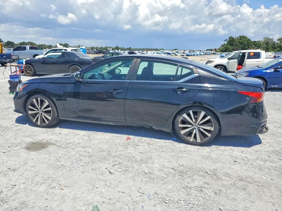 2021 NISSAN ALTIMA SR 2