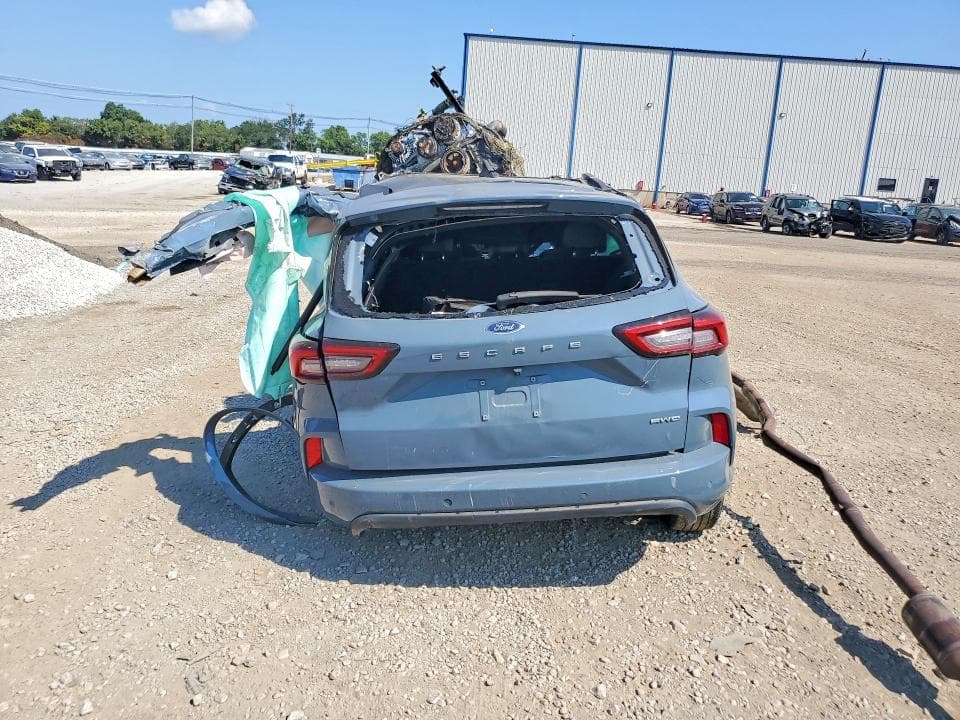 2023 FORD ESCAPE ST LINE 6