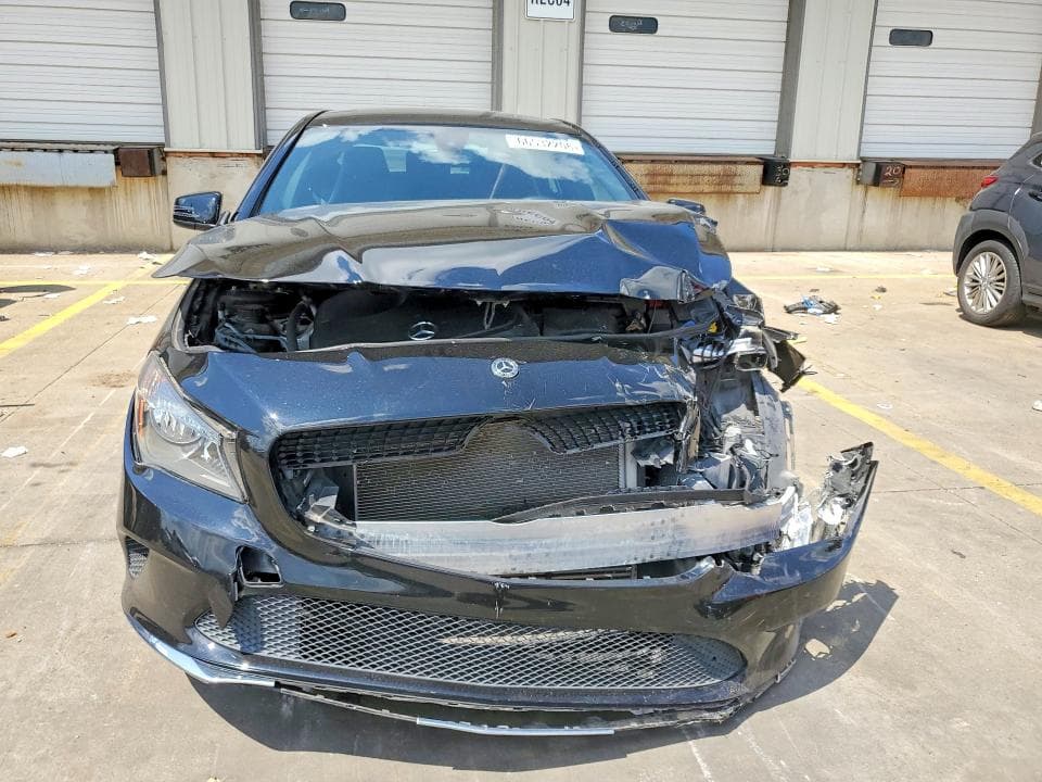 2018 MERCEDES-BENZ CLA 250 4MATIC 5