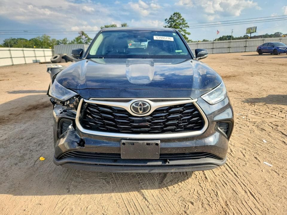 2022 TOYOTA HIGHLANDER L 5
