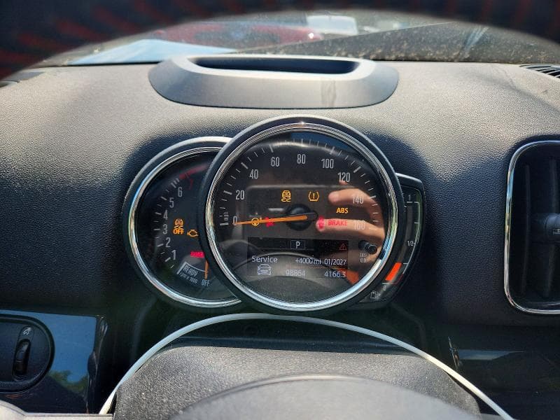 2018 MINI COOPER 9