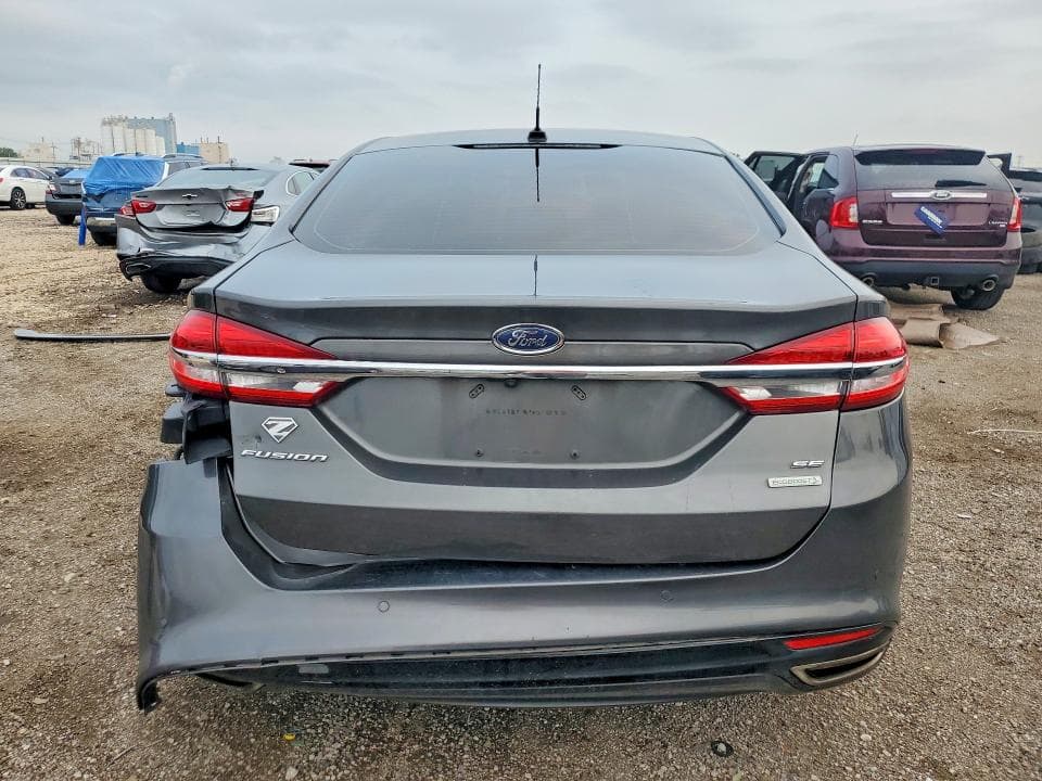 2018 FORD FUSION SE 6