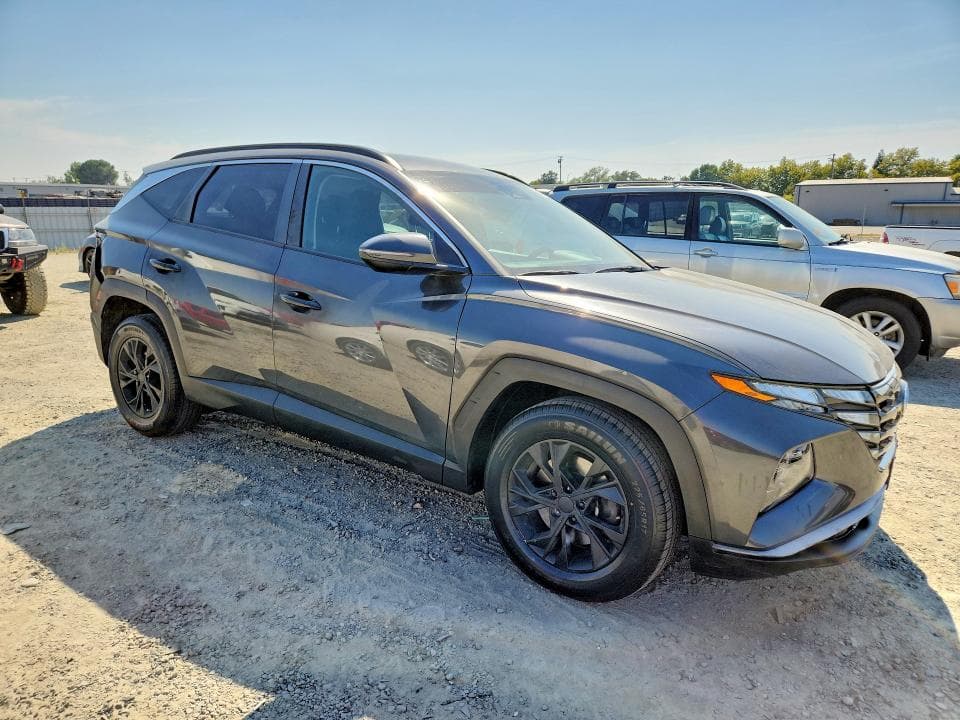 2022 HYUNDAI TUCSON SEL 4
