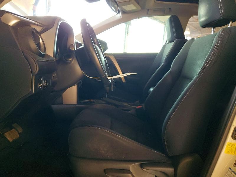 2017 TOYOTA RAV4 XLE 7