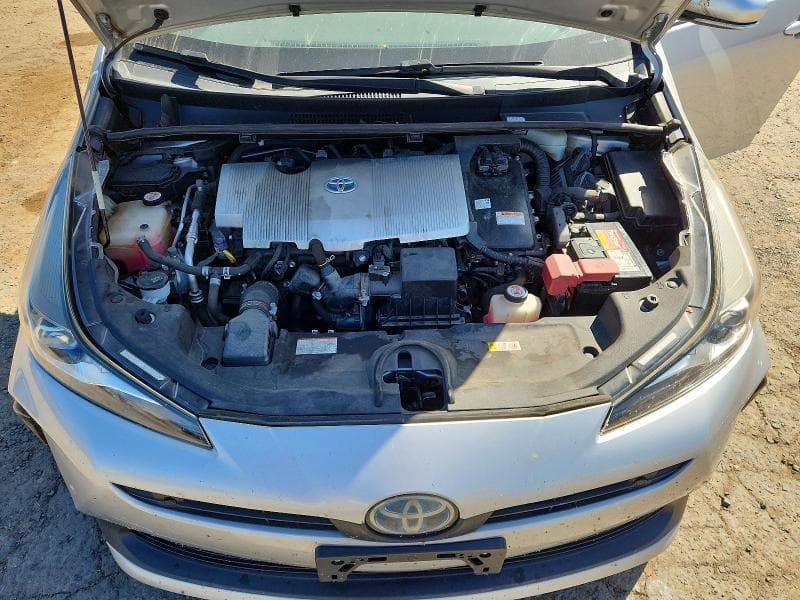 2019 TOYOTA PRIUS LE 11