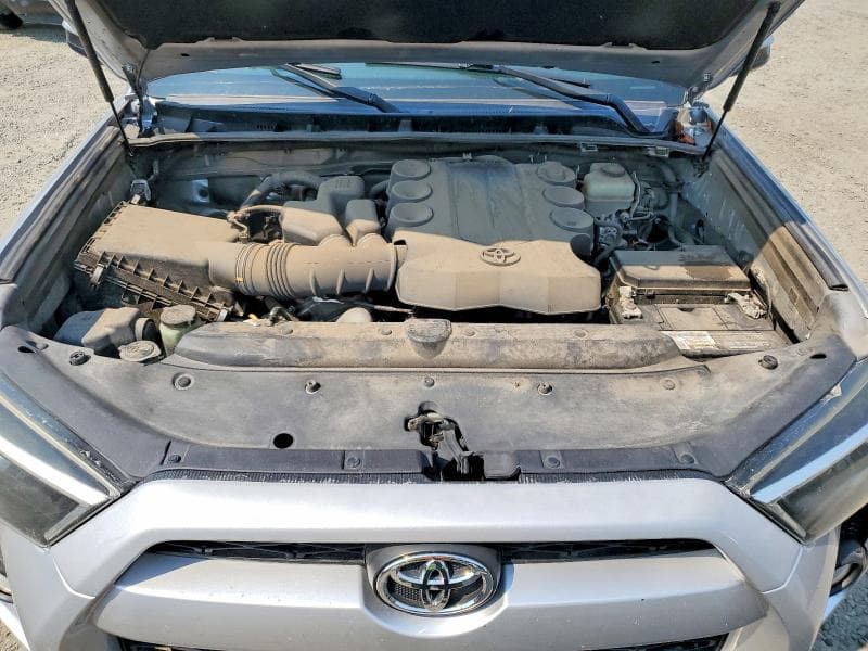2018 TOYOTA 4RUNNER SR5 12