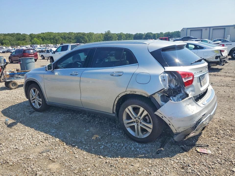 2018 MERCEDES-BENZ GLA 250 4MATIC 2