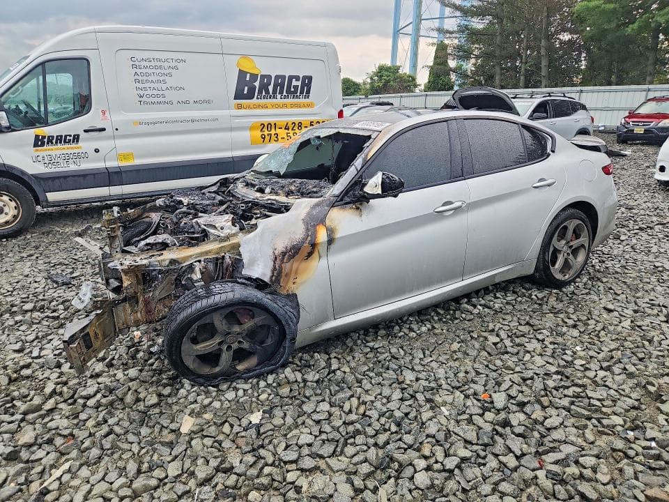 2018 ALFA ROMEO GIULIA Q4 - 1