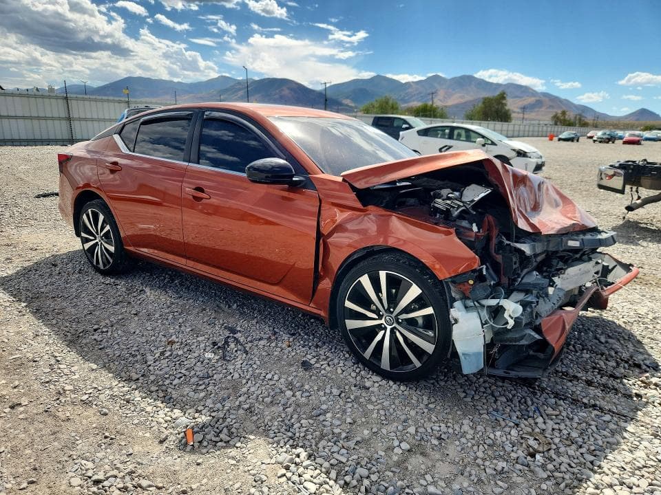 2021 NISSAN ALTIMA SR 4