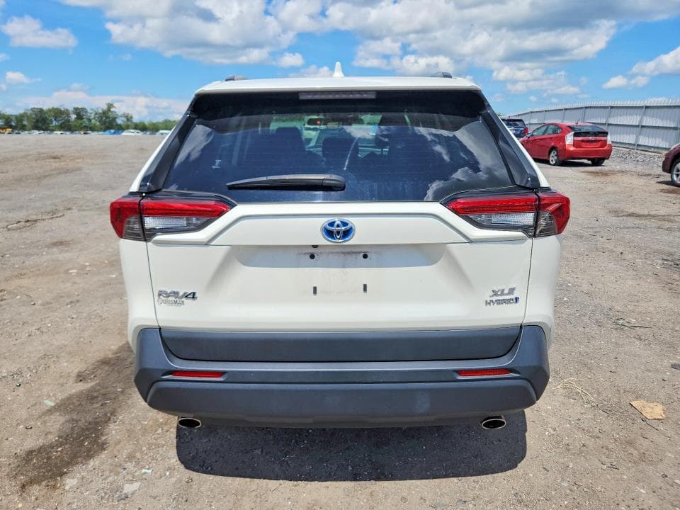 2022 TOYOTA RAV4 XLE PREMIUM 6