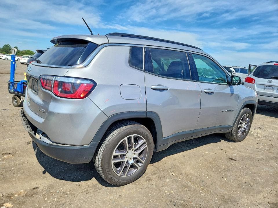 2018 JEEP COMPASS LATITUDE 3