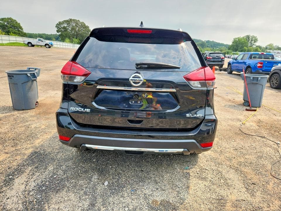 2017 NISSAN ROGUE SL 6