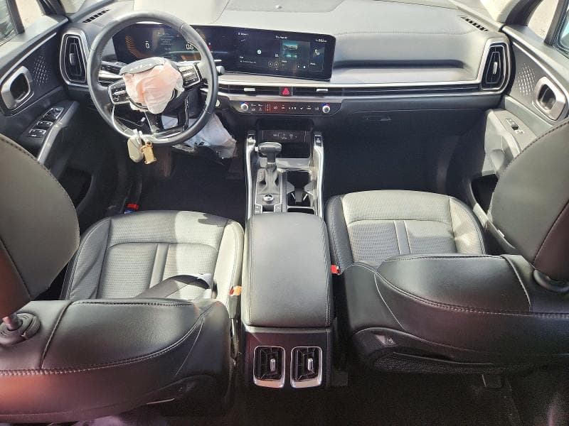 2024 KIA SORENTO S 8