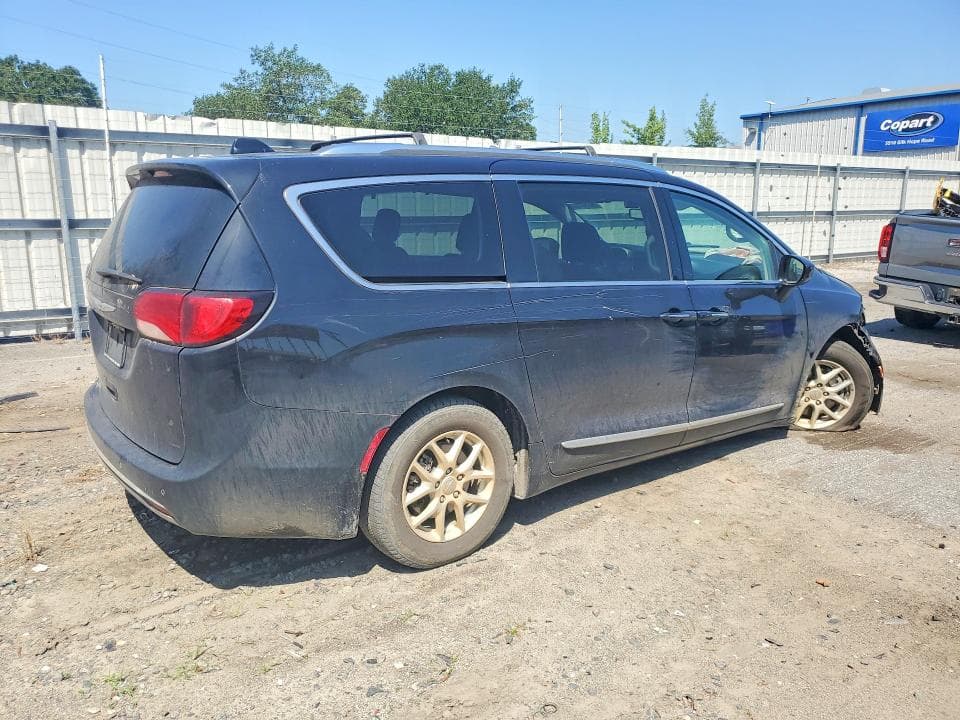 2020 CHRYSLER PACIFICA TOURING L 3