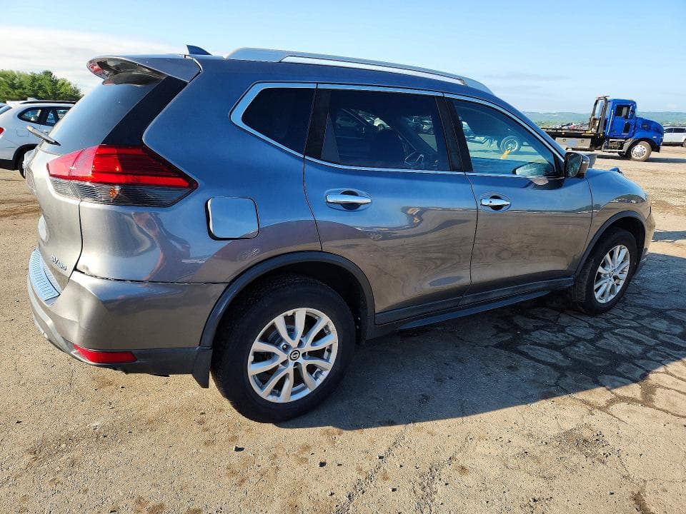 2017 NISSAN ROGUE SV 3