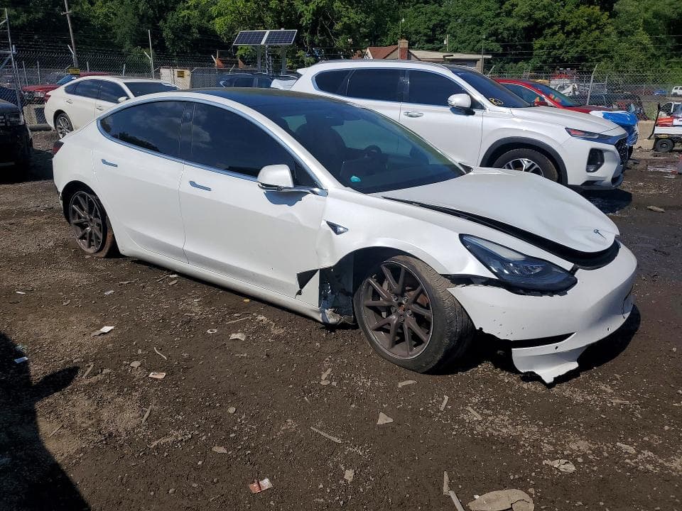 2019 TESLA MODEL 3 4