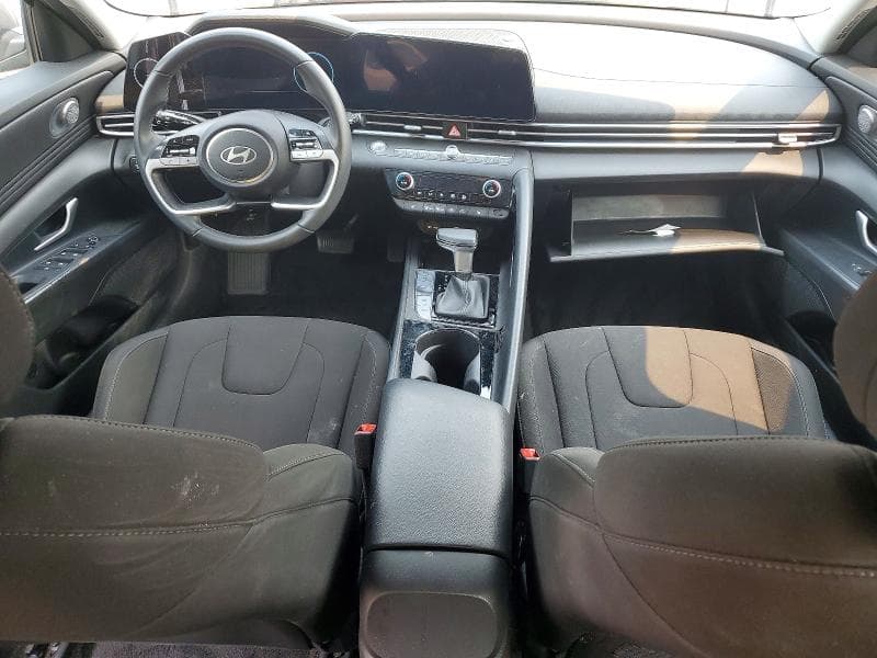2024 HYUNDAI ELANTRA SEL 8