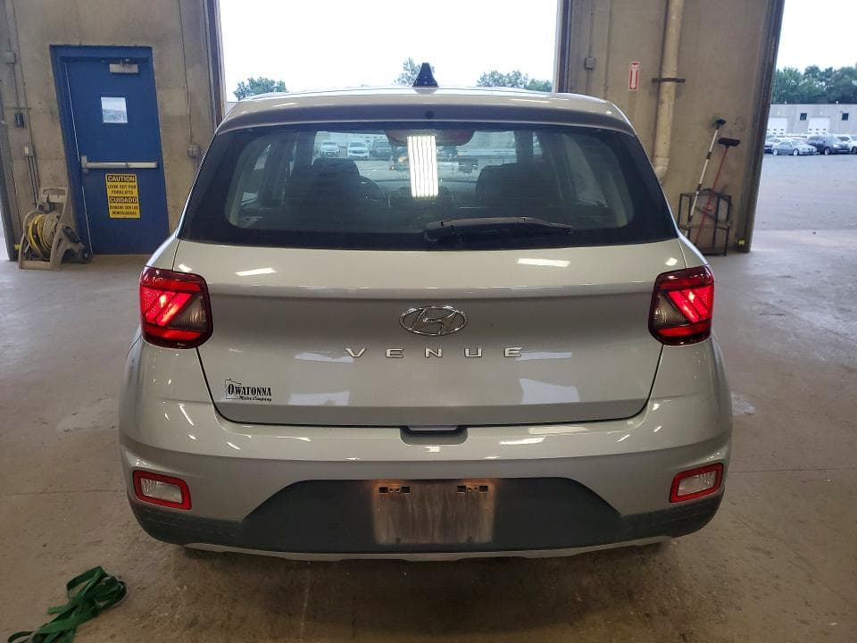 2020 HYUNDAI VENUE SE 6