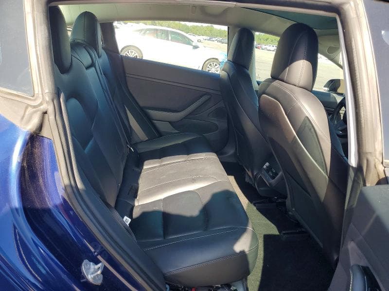 2018 TESLA MODEL 3 10