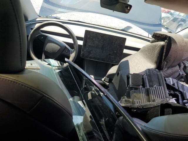 2024 TESLA MODEL 3 8