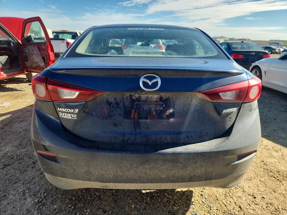 2017 MAZDA 3 SE 6